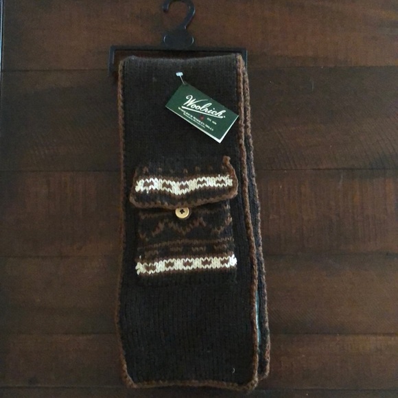 Woolrich Scarf with Pockets